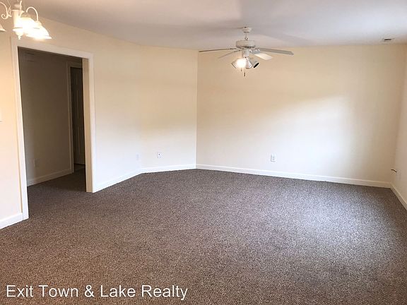 2nd image of 101 Brookside Ln