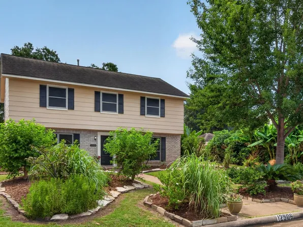 12906 Shady Knoll Ln, Cypress, TX 77429