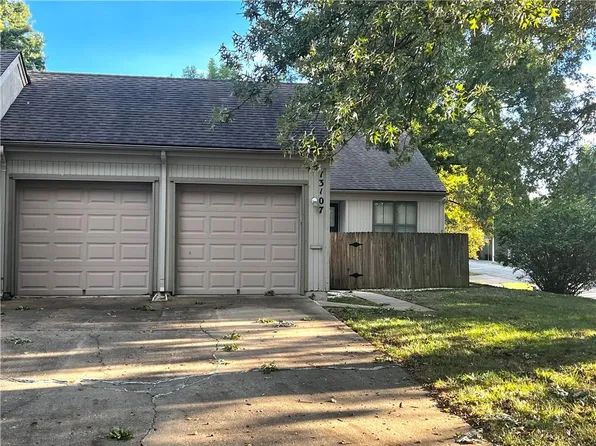 13107 W 66th St, Shawnee, KS 66216