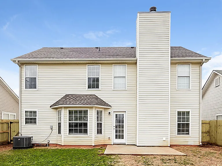 1375 Lafayette Sq — Photo 17