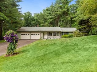 8 Hickory Ln, Framingham, MA 01701