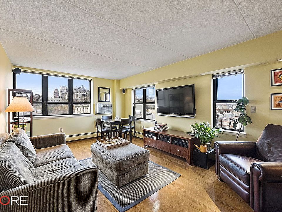 1st image of 301 W 110th St APT 7T
