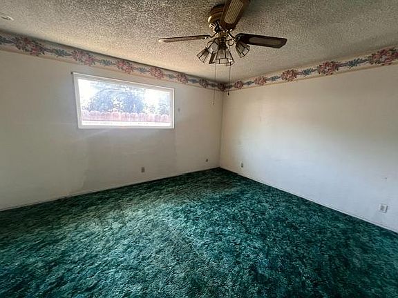 5th image of 1152 E Drummond Ave
