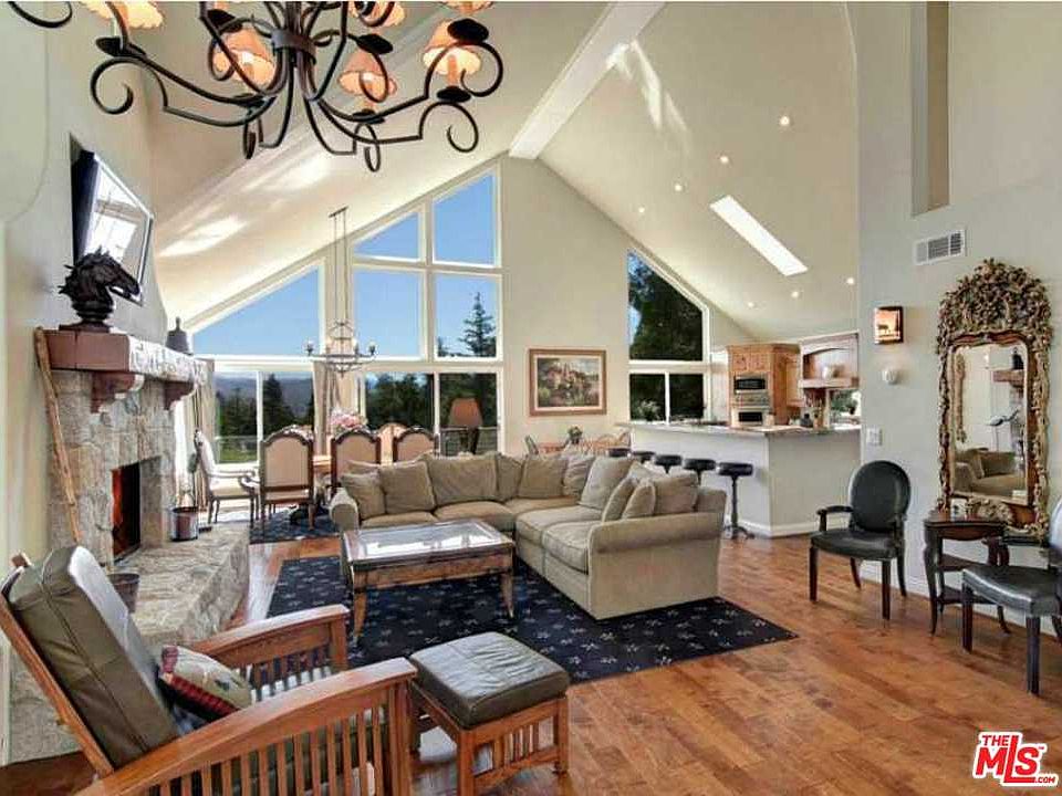 1st image of 28864 Palisades Dr