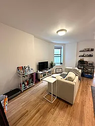 324 West 47th Street, #4B