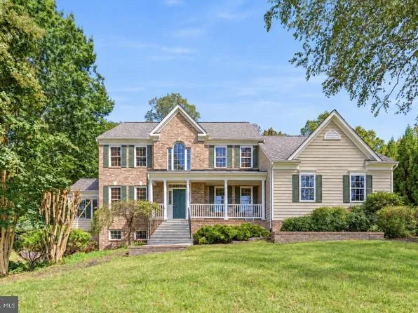 5620 Calvin Ct, Saint Leonard, MD 20685