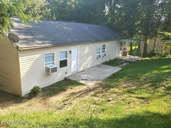 365 Robertsville Rd, Oak Ridge, TN 37830