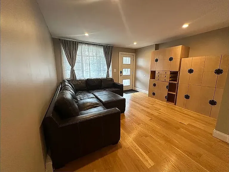 43 Wolcott St #2 — Photo 2