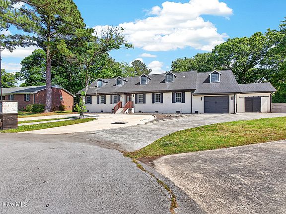3rd image of 107 Boatswain Drive