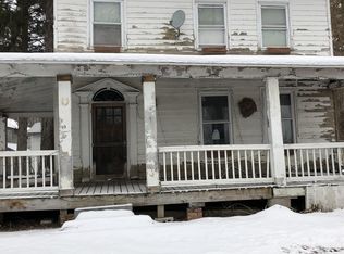 10 Lawrence Rd, Ballston Spa, NY 12020