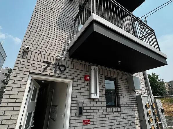 719 N 35th St #G321, Philadelphia, PA 19104