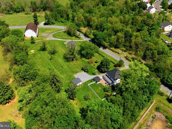 39423 Irish Corner Rd, Lovettsville, VA 20180