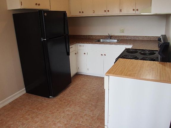 5th image of 1563 Valle Vista Ave #1563