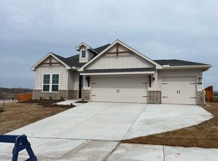 1401 Whitetail Ln, Azle, TX 76020