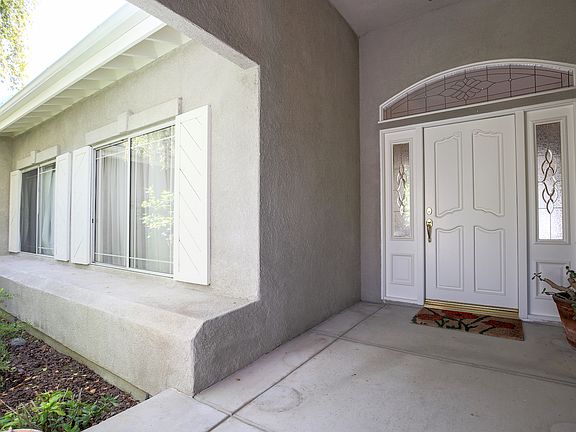 5th image of 715 Parmenter Ct