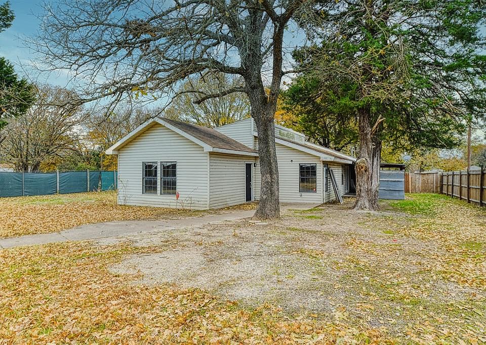 1st image of 218 Hoot Owl Cir