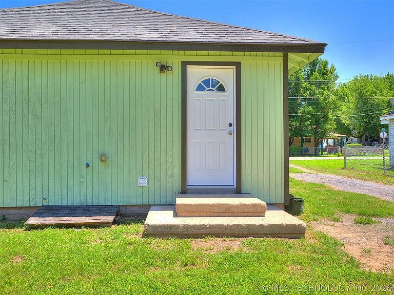 Listing photo 5