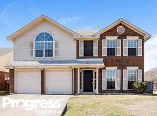 3301 Wilmington Dr, Grand Prairie, TX 75052