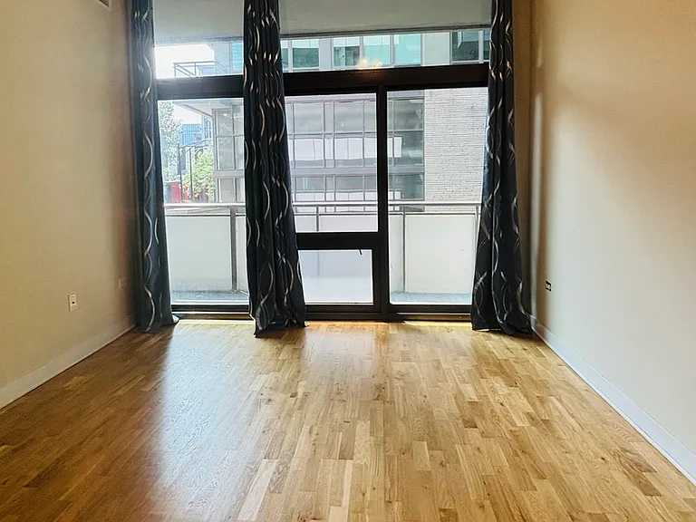 660 W Wayman St #204 — Photo 11