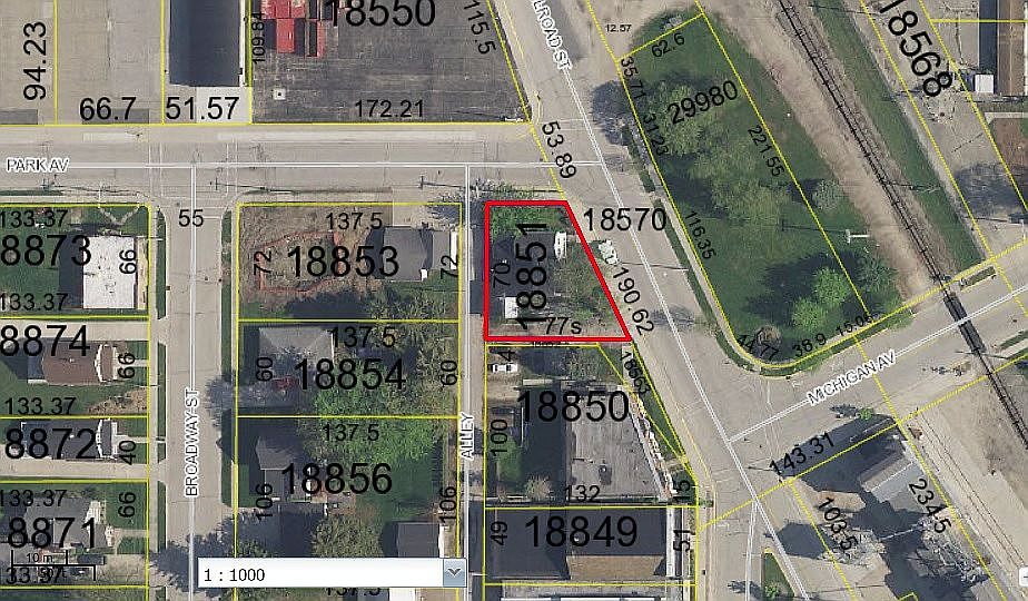 2nd image of 2117 Railroad St