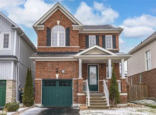 27 Blanchard Cres, Essa, ON L3W0N1