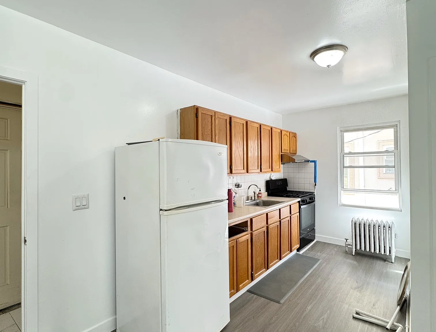 2 bed, 750 sqft, $2,600 — Photo 3