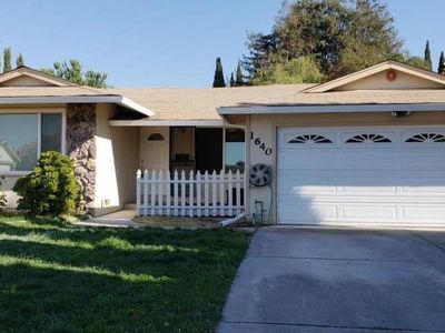 1640 Stone Creek Dr, San Jose, CA, 95132
