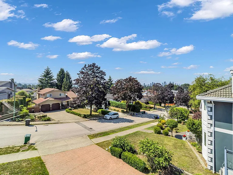 7353 Union St — Photo 33