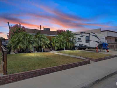 902 El Tejon Ave, Bakersfield, CA, 93308
