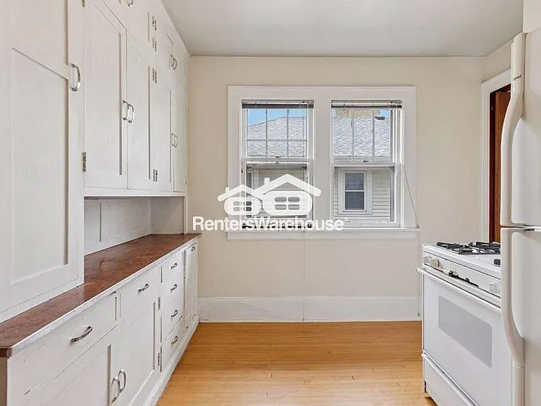 1601 Charles Ave — Photo 8