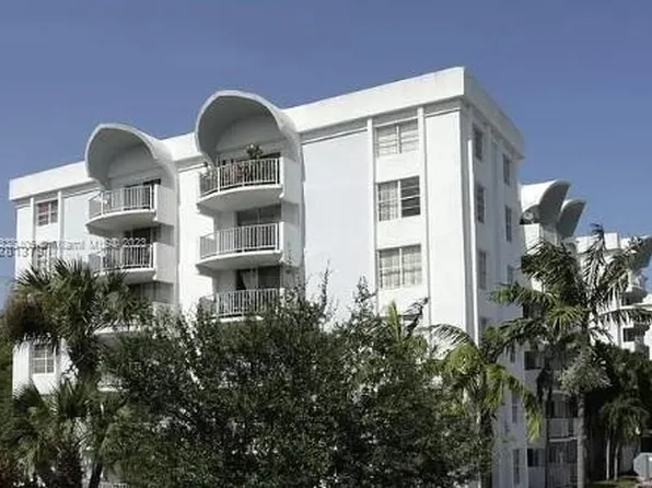492 NW 165th Street Rd APT C409, Miami, FL 33169