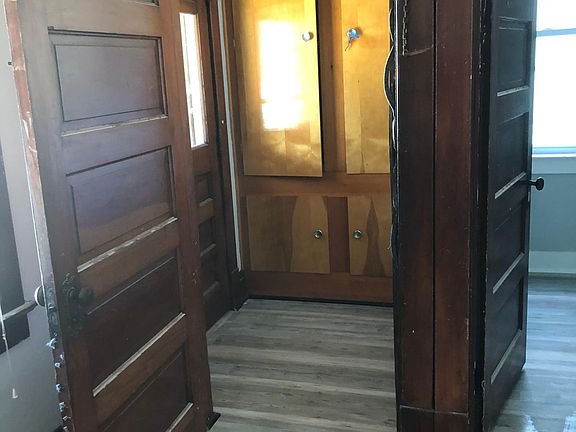 5th image of 43 Laux St #1