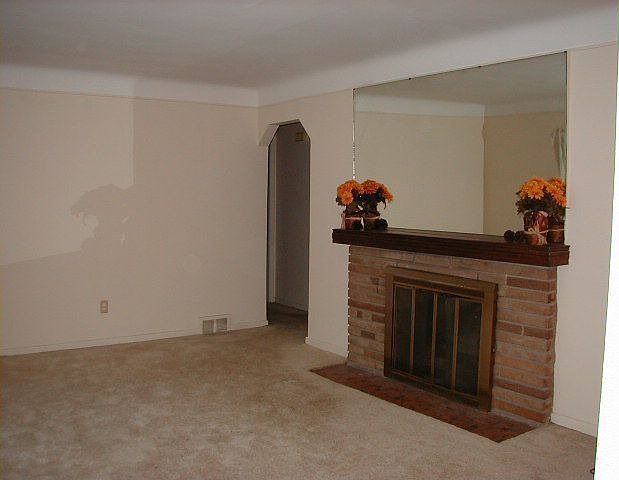 2nd image of 10130 Oak Park Blvd