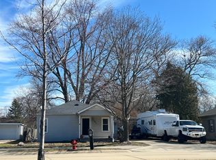 3211 Crooks Rd, Rochester Hills, MI 48309