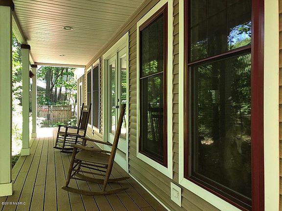 3rd image of 567 Weirich Dr