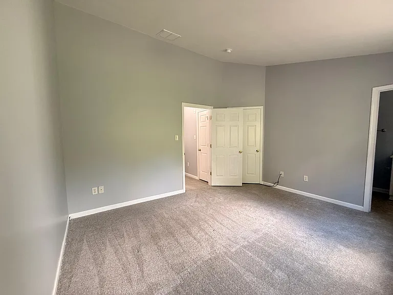 100 Colts Neck Dr — Photo 20
