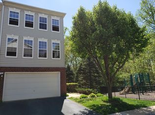 4128 River Forth Dr, Fairfax, VA 22030
