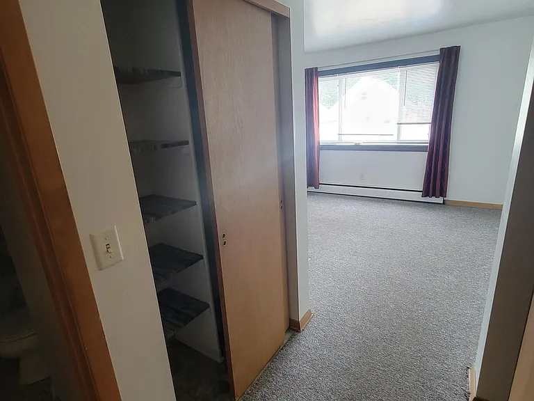 6521 W Beloit Rd — Photo 5