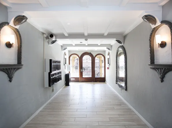 140 Duboce, 140 Duboce Ave #1, San Francisco, CA 94103