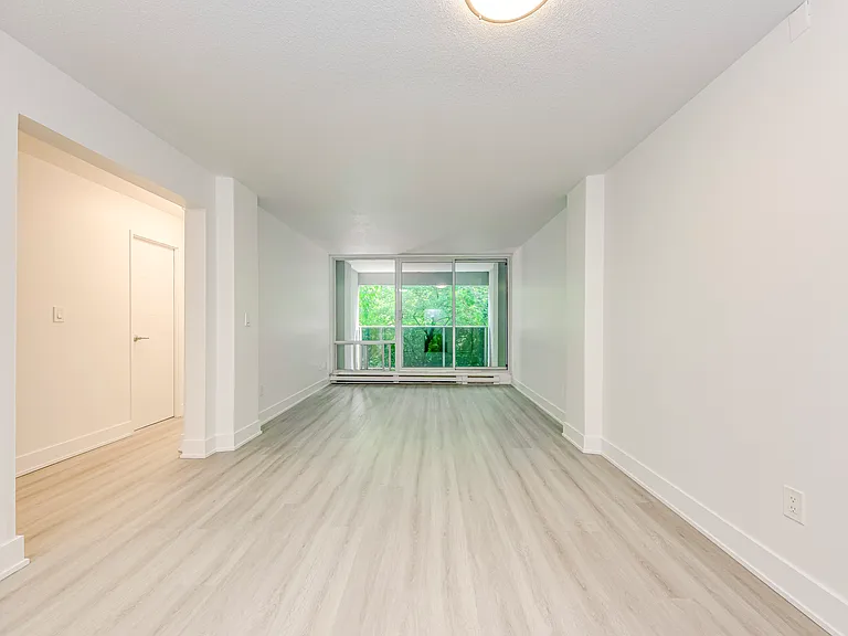 356 Hoffman St — Photo 6