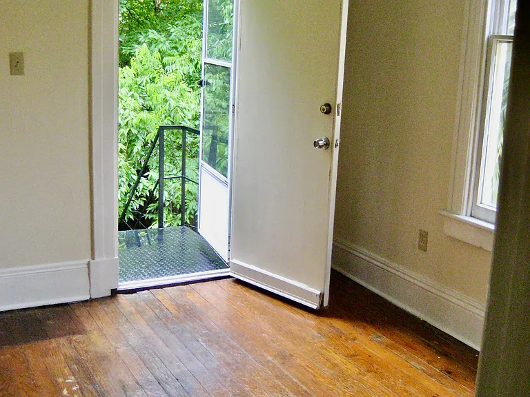 411 E Huntingdon St #B — Photo 6