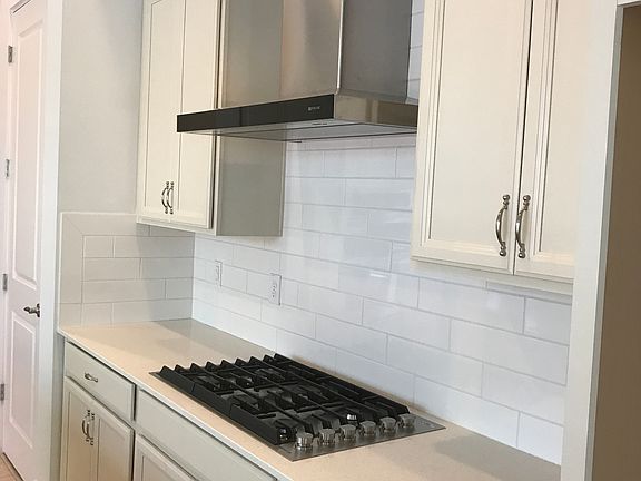 4th image of 8316 Via Vittoria Way