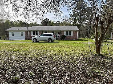 1st image of 140 Bowers Ln