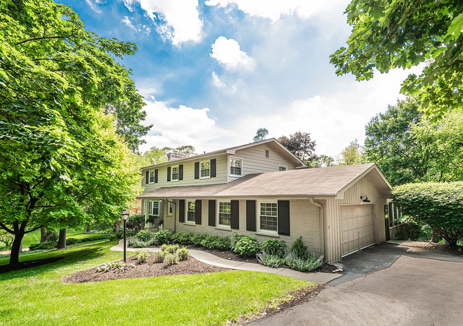 230 Bays Pl, Tower Lakes, IL 60010 Zillow