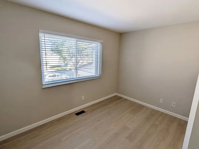 1216 Ballena Blvd — Photo 11
