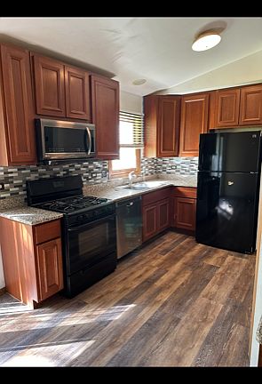 2nd image of 101 Starwood Dr