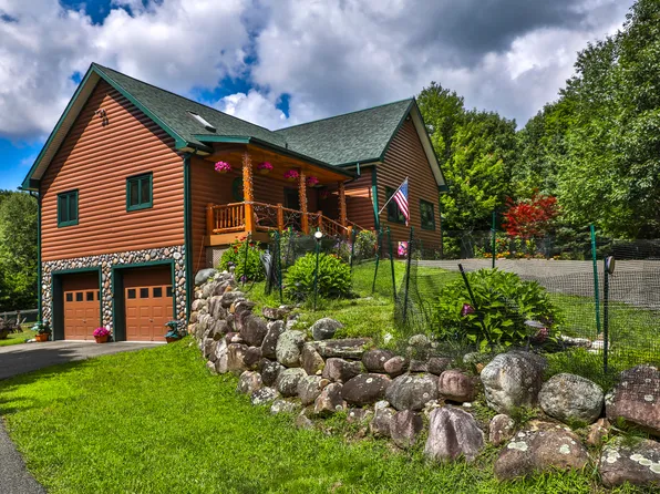 22 Ausable Run Ln, Wilmington, NY 12997
