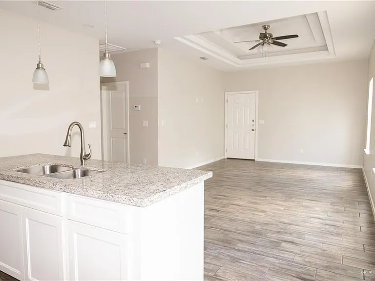 5808 Sandpiper Ave — Photo 4