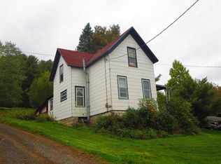 113 Schuylkill St, Blossburg, PA 16912