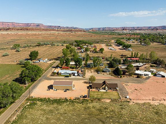5th image of 405 Cactus Wren Rd
